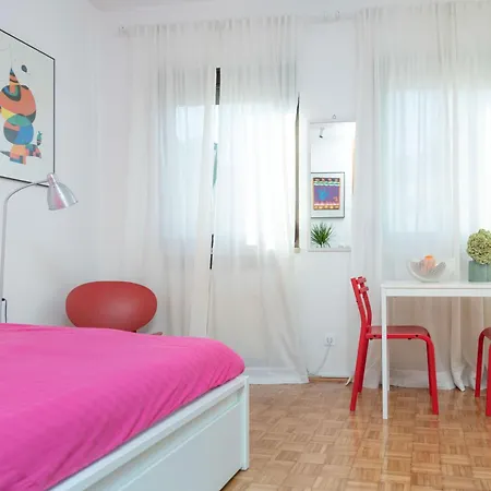 Apartment With Free Parking - Short Walk From Ljubljana's Center Laibach